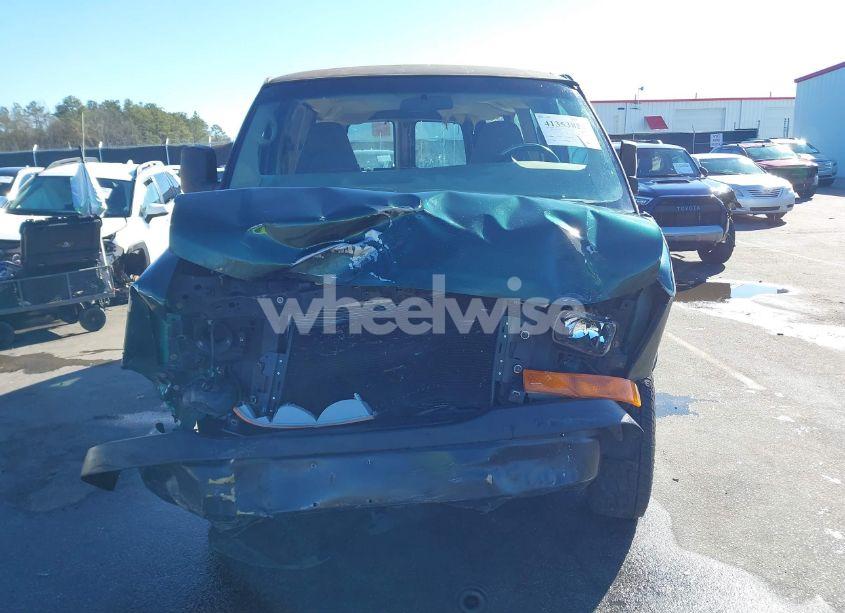 Photo 12 of 2005 Chevrolet Express (VIN 1GAGG25V251242079)