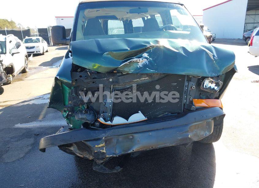 Photo 6 of 2005 Chevrolet Express (VIN 1GAGG25V251242079)