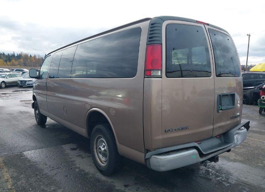 Photo 3 of 2002 Chevrolet Express (VIN 1GAGG29R021130549)