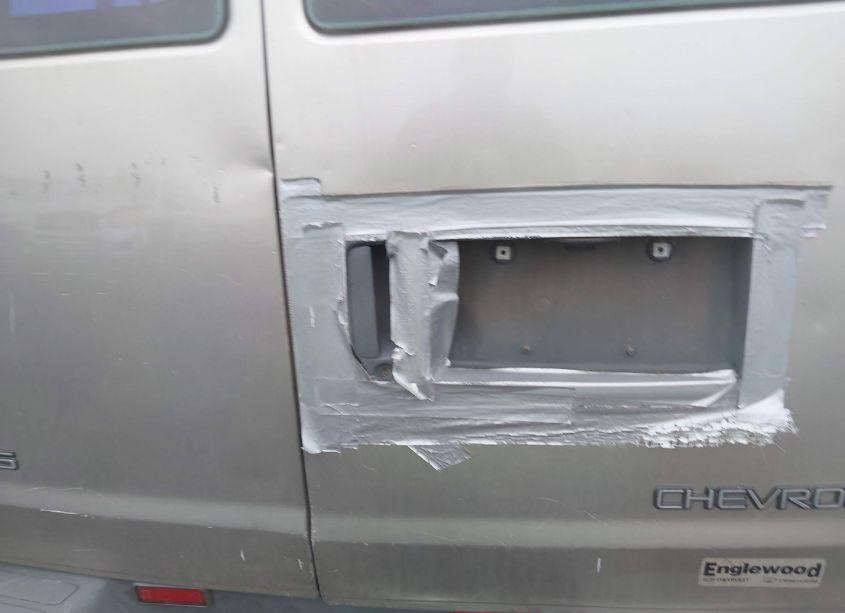 Photo 20 of 2001 Chevrolet Express (VIN 1GAGG29R611212106)