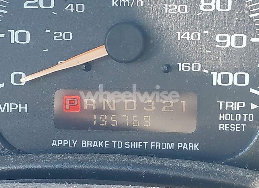 Photo 15 of 2002 Chevrolet Express (VIN 1GAGG29R821215025)