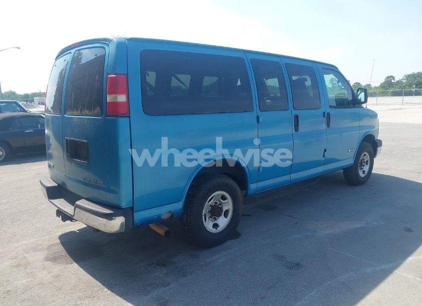 Photo 4 of 2005 Chevrolet Express (VIN 1GAHG35U651196998)
