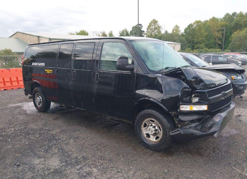 2008 Chevrolet Express LS (VIN 1GAHG39K081209421) main photo