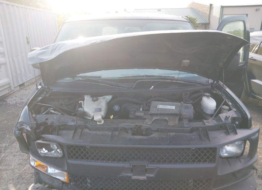 Photo 10 of 2008 Chevrolet Express LS (VIN 1GAHG39K081209421)