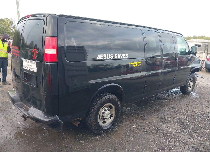 Photo 4 of 2008 Chevrolet Express LS (VIN 1GAHG39K081209421)
