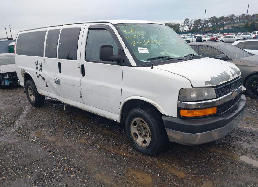 2008 Chevrolet Express LS (VIN 1GAHG39K381184482) main photo