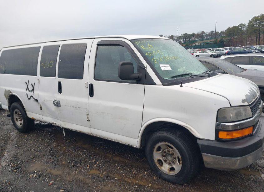 Photo 12 of 2008 Chevrolet Express LS (VIN 1GAHG39K381184482)