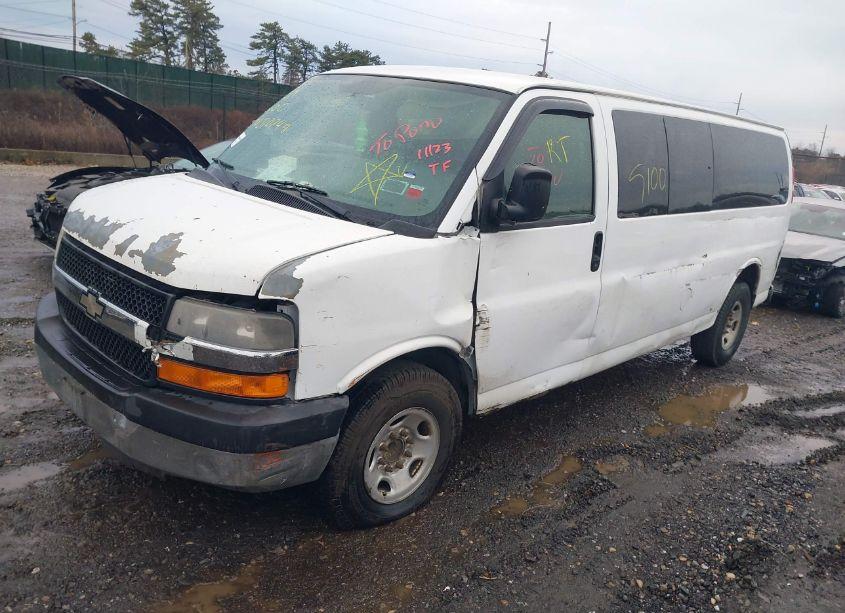 Photo 2 of 2008 Chevrolet Express LS (VIN 1GAHG39K381184482)