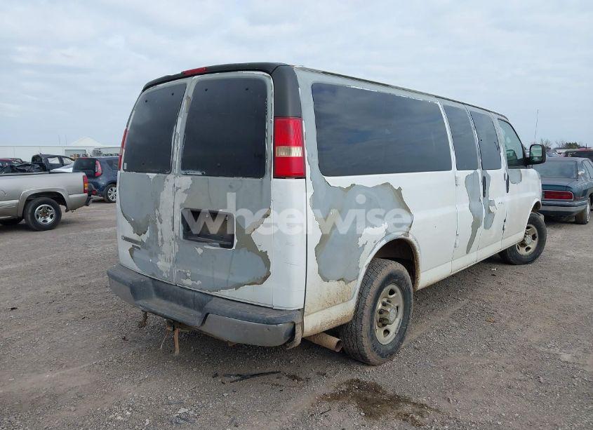 Photo 4 of 2008 Chevrolet Express LS (VIN 1GAHG39K881142695)