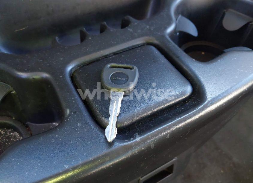Photo 11 of 2001 Chevrolet Express (VIN 1GAHG39R811190636)