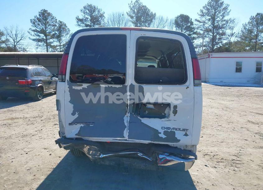 Photo 16 of 2001 Chevrolet Express (VIN 1GAHG39R811190636)