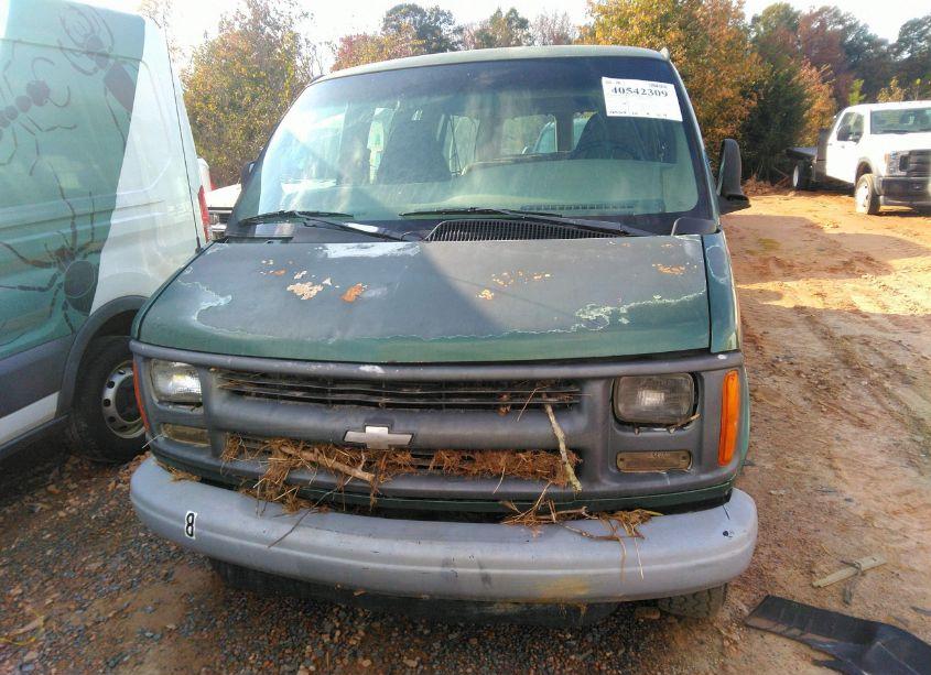 Photo 12 of 2000 Chevrolet Express (VIN 1GAHG39R8Y1117616)