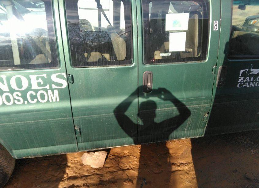 Photo 13 of 2000 Chevrolet Express (VIN 1GAHG39R8Y1117616)