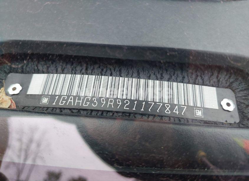 Photo 9 of 2002 Chevrolet Express (VIN 1GAHG39R921177847)