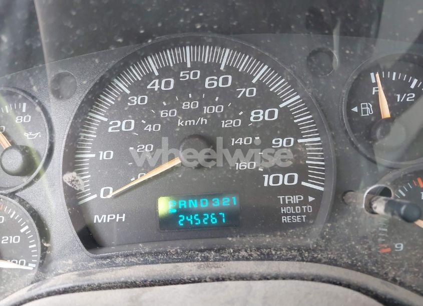 Photo 7 of 2005 Chevrolet Express (VIN 1GAHG39U051110188)