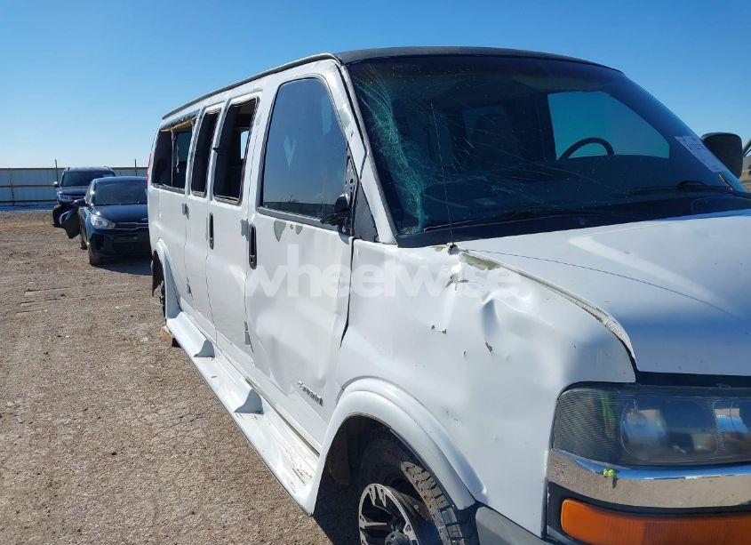 Photo 6 of 2003 Chevrolet Express (VIN 1GAHG39U131229543)