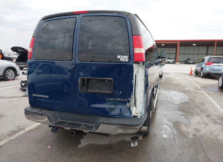 Photo 17 of 2005 Chevrolet Express (VIN 1GAHG39U151202880)