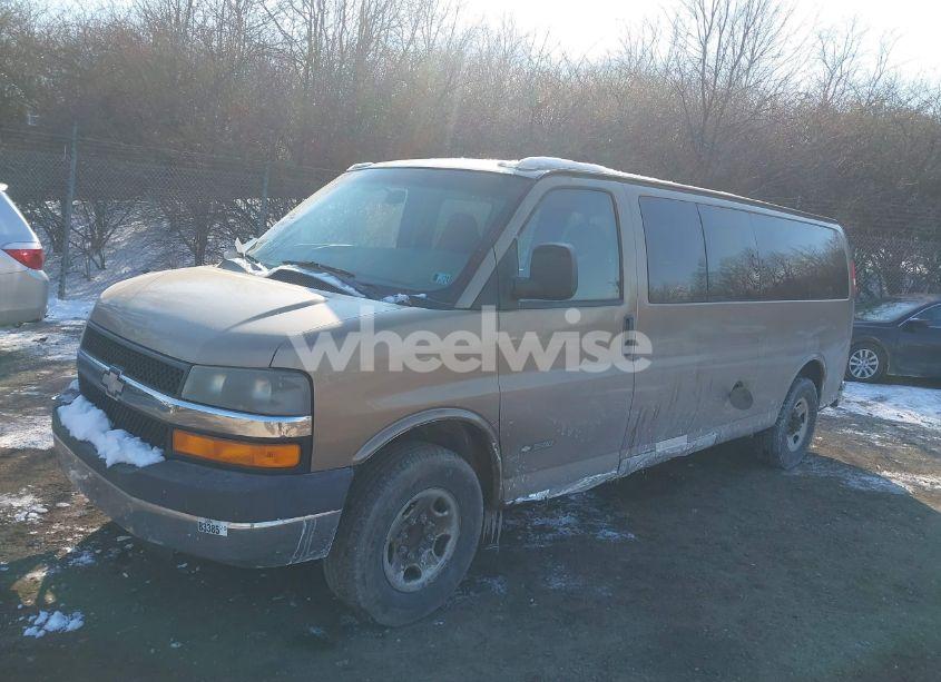 Photo 2 of 2003 Chevrolet Express (VIN 1GAHG39U231165089)