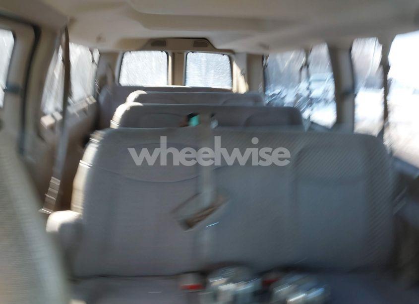 Photo 8 of 2003 Chevrolet Express (VIN 1GAHG39U231165089)