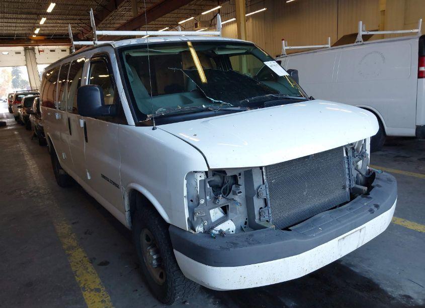 2007 Chevrolet Express LS (VIN 1GAHG39U371183316) main photo