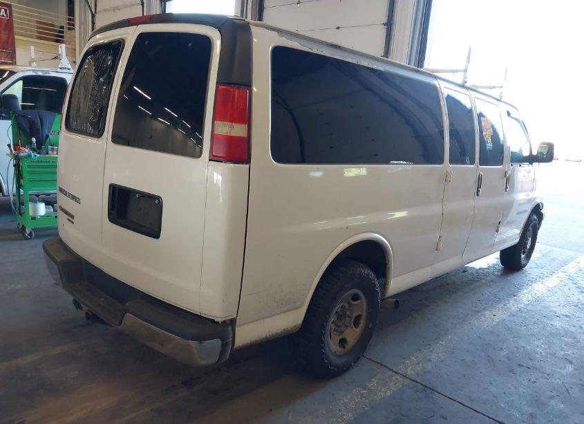 Photo 4 of 2007 Chevrolet Express LS (VIN 1GAHG39U371183316)