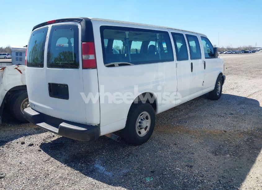 Photo 4 of 2007 Chevrolet Express LS (VIN 1GAHG39U371239125)