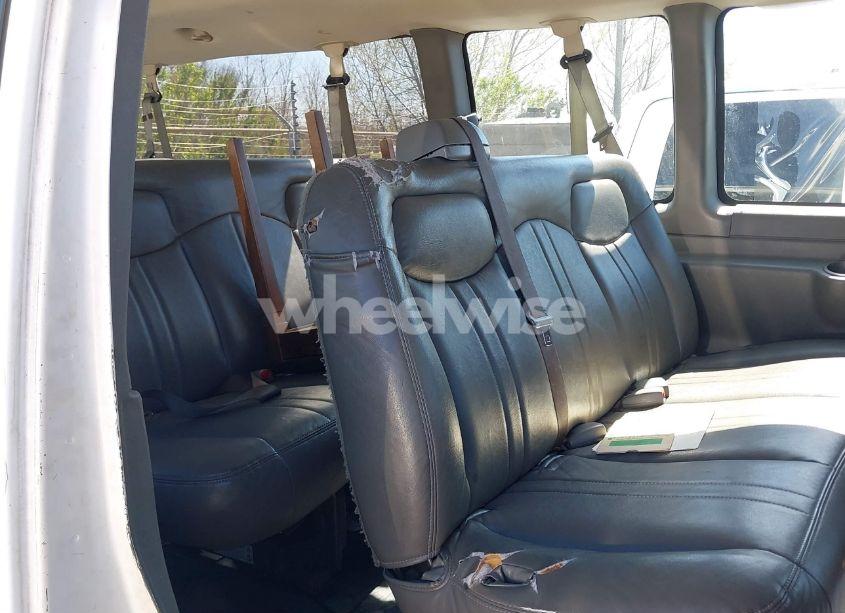 Photo 8 of 2007 Chevrolet Express LS (VIN 1GAHG39U371239125)