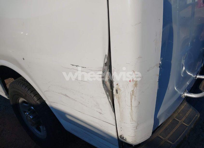 Photo 14 of 2005 Chevrolet Express (VIN 1GAHG39U451250499)