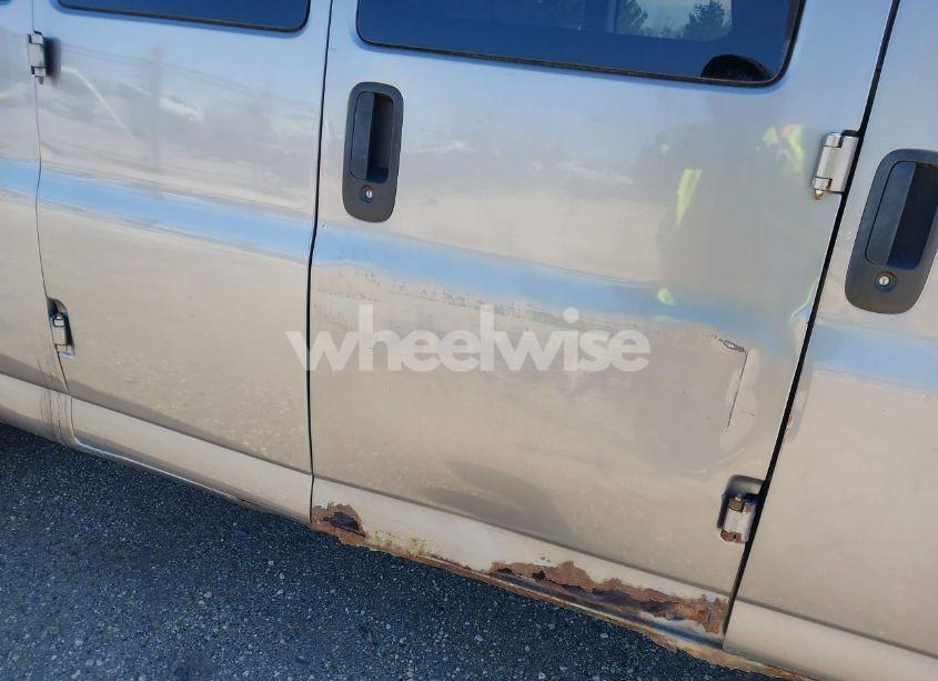 Photo 12 of 2006 Chevrolet Express LS (VIN 1GAHG39U861249017)