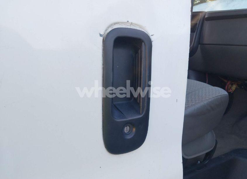 Photo 13 of 2006 Chevrolet Express LS (VIN 1GAHG39U961199535)