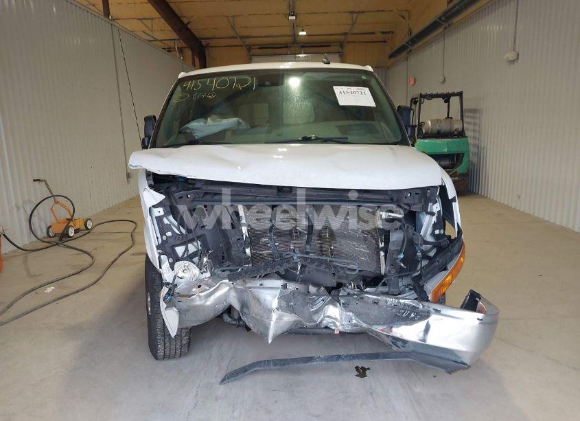 Photo 12 of 2019 Chevrolet Express 2500 LS (VIN 1GAWGEFG4K1200151)