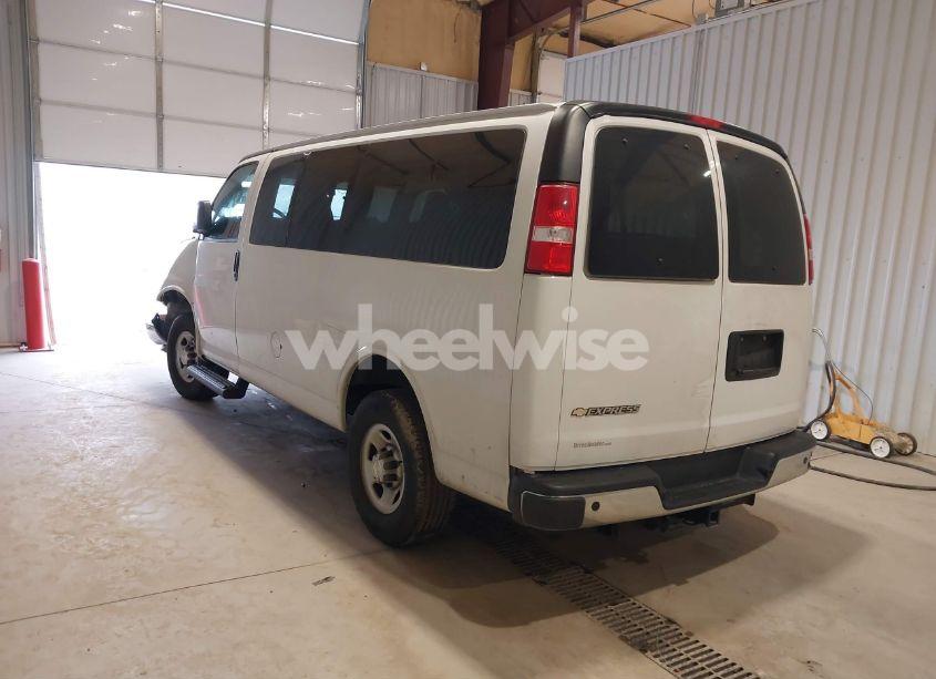 Photo 3 of 2019 Chevrolet Express 2500 LS (VIN 1GAWGEFG4K1200151)