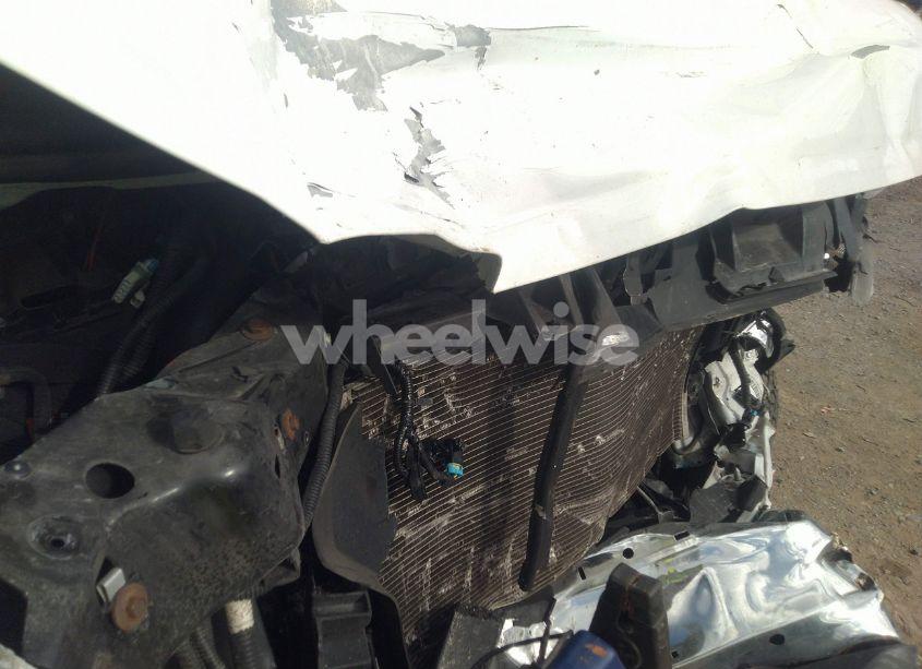 Photo 10 of 2020 Chevrolet Express PASSENGER RWD 2500 REGULAR WHEELBASE LT (VIN 1GAWGFF14L1153609)