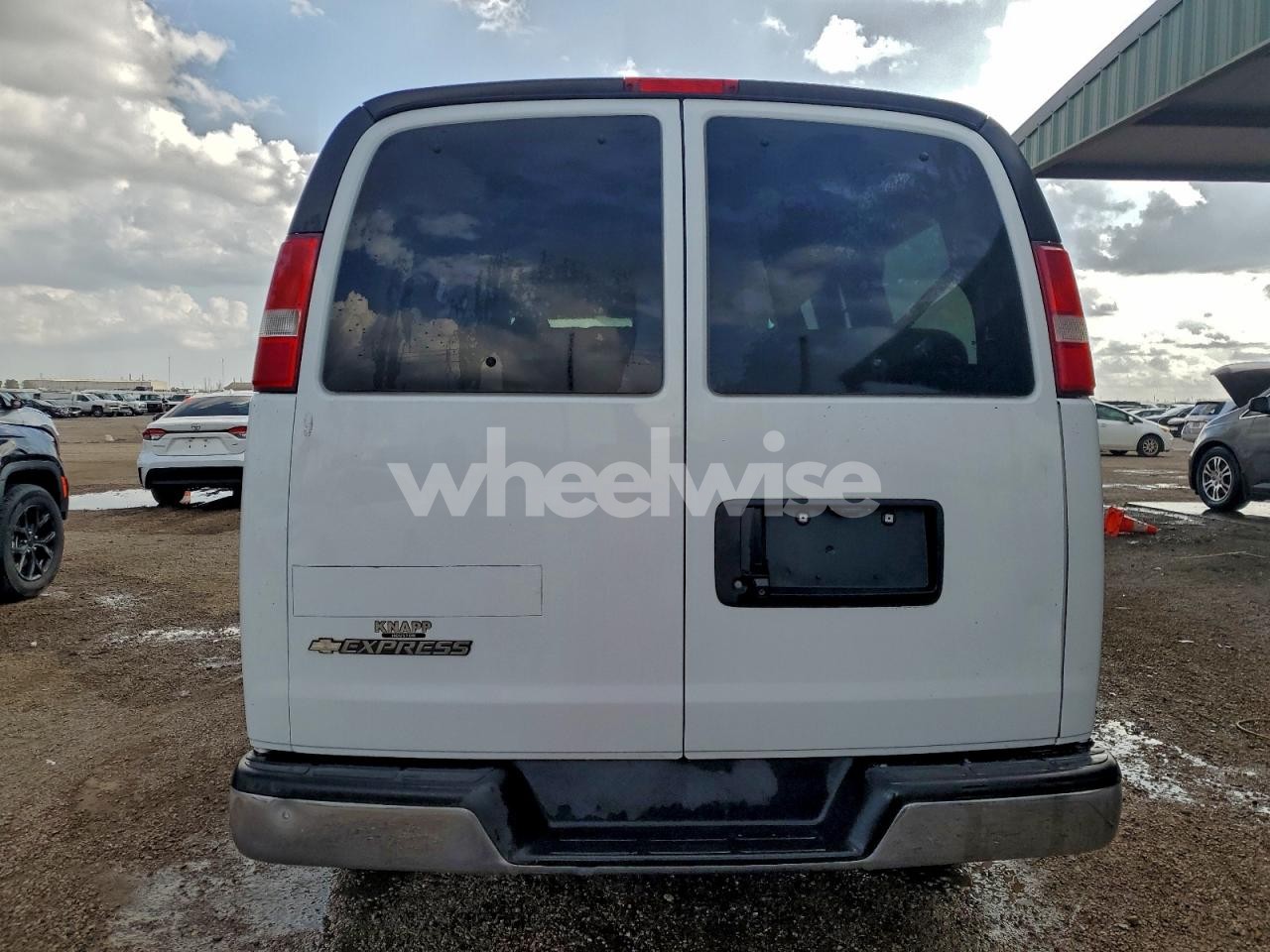 Photo 6 of 2017 CHEVROLET EXPRESS G2500 LT N/A (VIN 1GAWGFFF0H1110985)