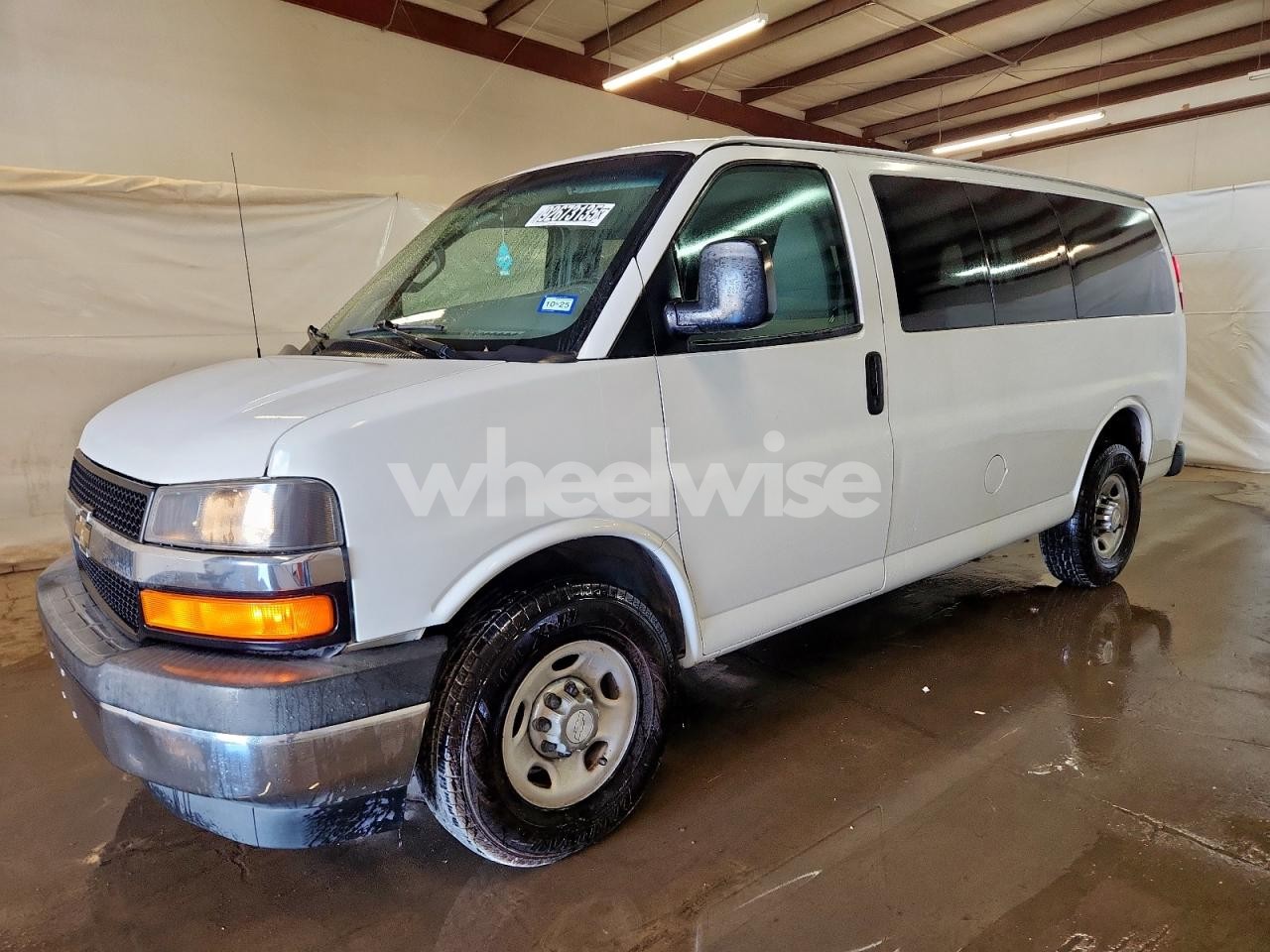 2017 CHEVROLET EXPRESS G2500 LT (VIN 1GAWGFFFXH1204694) main photo