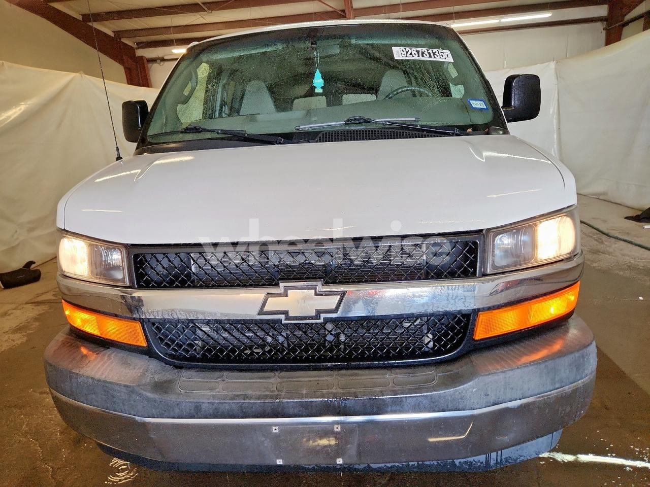 Photo 5 of 2017 CHEVROLET EXPRESS G2500 LT (VIN 1GAWGFFFXH1204694)