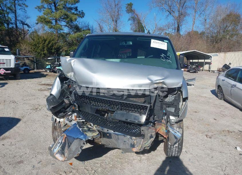 Photo 12 of 2018 Chevrolet Express 2500 LT (VIN 1GAWGFFG0J1242384)