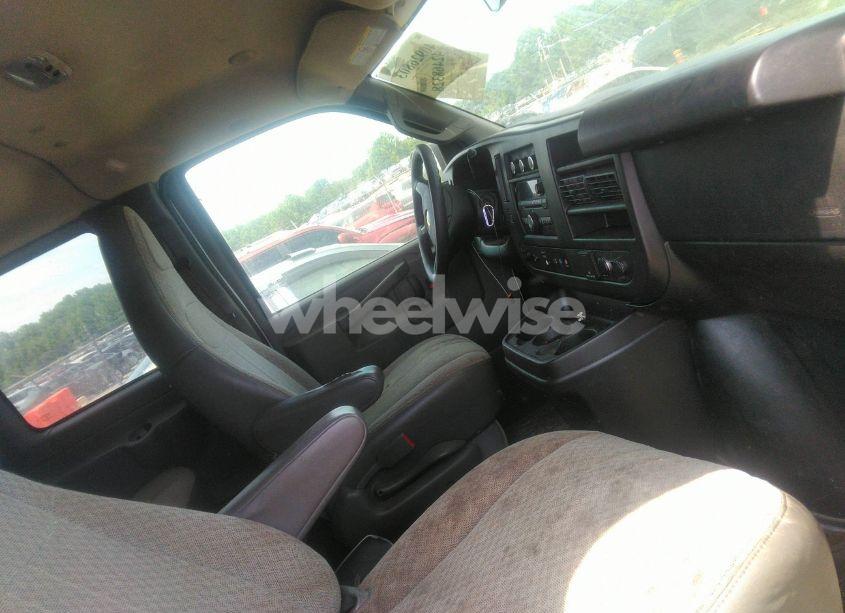 Photo 5 of 2016 Chevrolet Express 2500 LT (VIN 1GAWGFFG6G1188582)