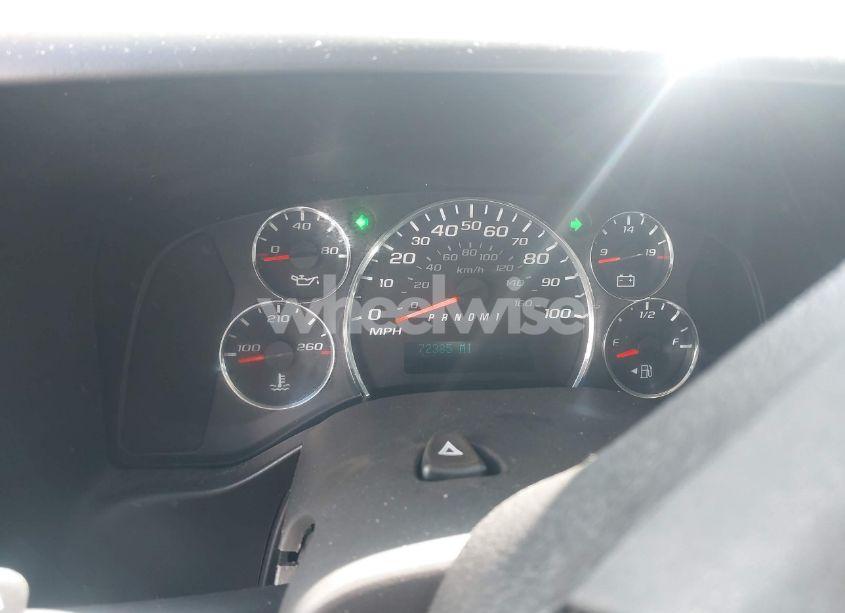 Photo 7 of 2017 Chevrolet Express 2500 LT (VIN 1GAWGFFGXH1343216)