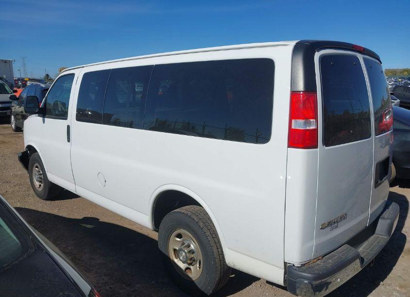 Photo 14 of 2018 Chevrolet Express 2500 LT (VIN 1GAWGFFGXJ1245308)