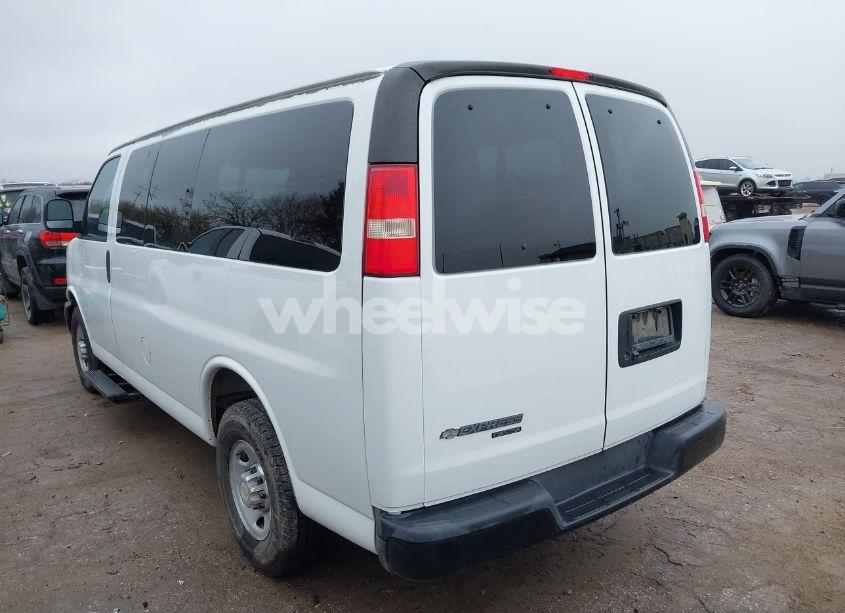 Photo 3 of 2014 Chevrolet Express 2500 LS (VIN 1GAWGPFG3E1121408)