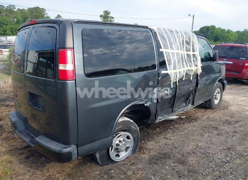 Photo 4 of 2014 Chevrolet Express 2500 LS (VIN 1GAWGPFG6E1173373)