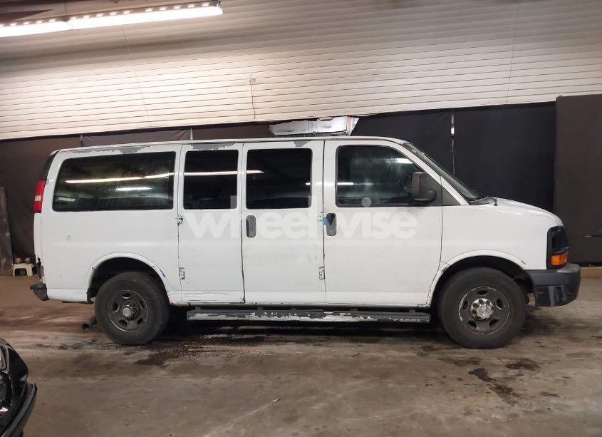 Photo 13 of 2012 Chevrolet Express 2500 LS (VIN 1GAWGPFGXC1114016)