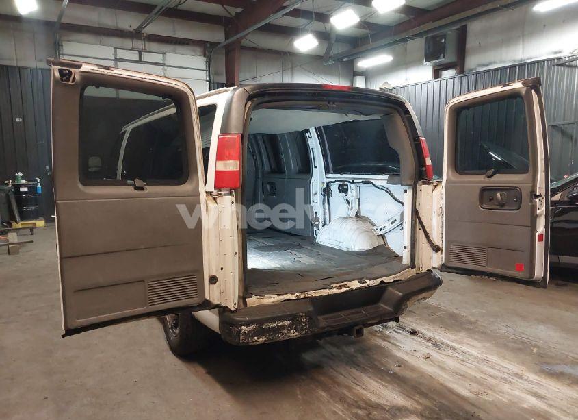 Photo 3 of 2012 Chevrolet Express 2500 LS (VIN 1GAWGPFGXC1114016)