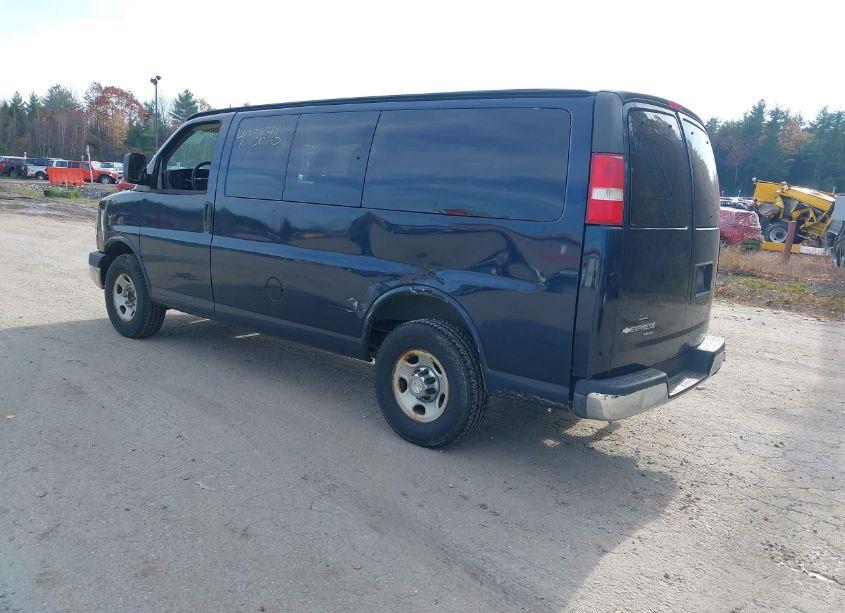 Photo 3 of 2012 Chevrolet Express 2500 LT (VIN 1GAWGRFA2C1130993)
