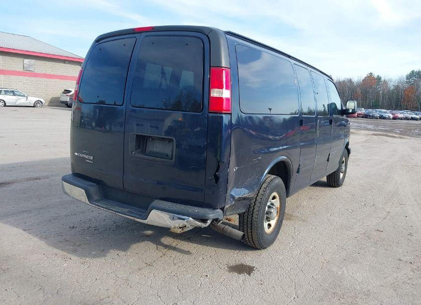 Photo 4 of 2012 Chevrolet Express 2500 LT (VIN 1GAWGRFA2C1130993)