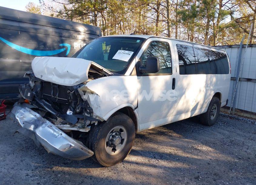 Photo 2 of 2013 Chevrolet Express 2500 LT (VIN 1GAWGRFG7D1100085)