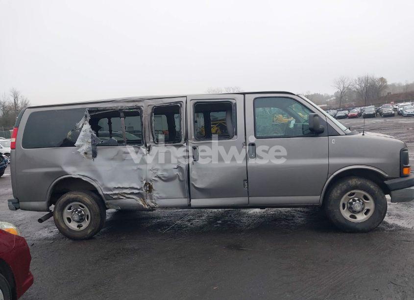 Photo 13 of 2012 Chevrolet Express 3500 LT (VIN 1GAZG1FA3C1197956)