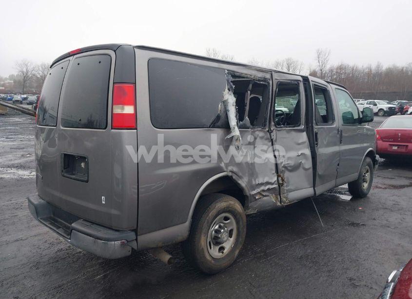 Photo 4 of 2012 Chevrolet Express 3500 LT (VIN 1GAZG1FA3C1197956)