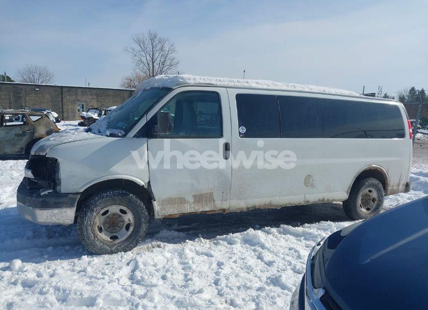 Photo 15 of 2012 Chevrolet Express 3500 LT (VIN 1GAZG1FG0C1150999)